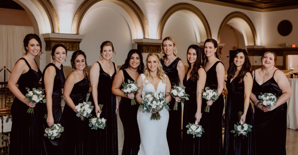 Modern Wedding Party Style Meets Classic Design: A Timeless Celebration
